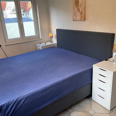 Gemuetliche 3 Zimmer Wohnung Mit Grosszuegiger Terrasse Im Gruenen Reutlingen Kültér fotó
