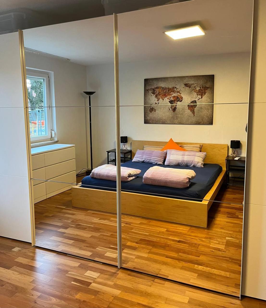 Gemuetliche 3 Zimmer Wohnung Mit Grosszuegiger Terrasse Im Gruenen Reutlingen Kültér fotó